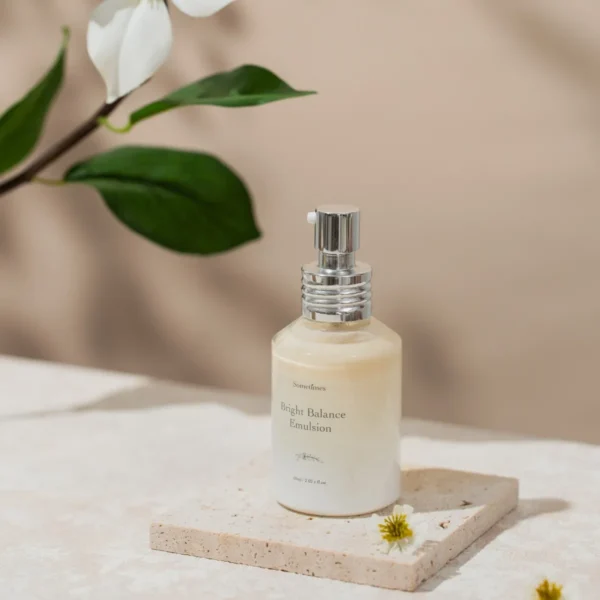 植萃形象圖 sometimes 修護水乳液 雙層乳液 油水平衡 無酒精無香料 外油內乾敏弱肌