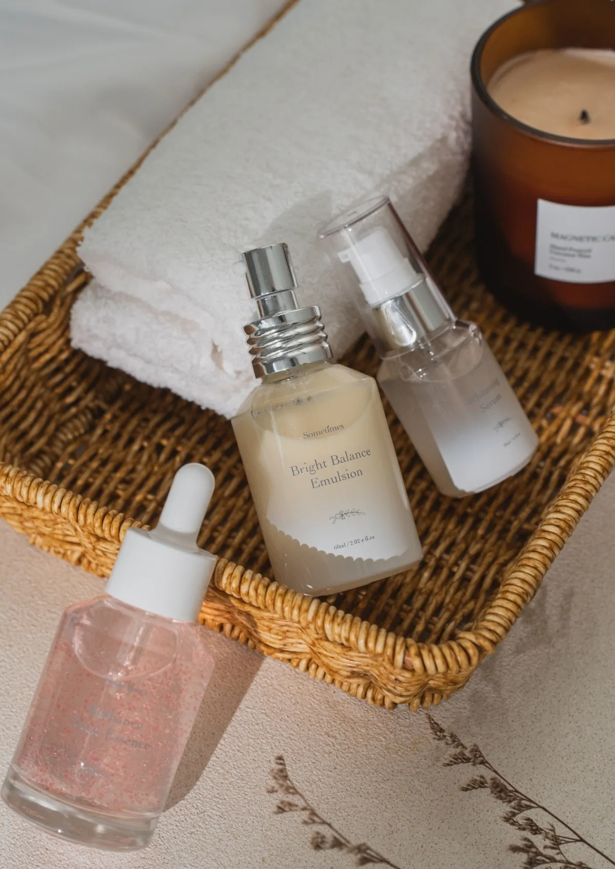 形象圖 sometimes 雙效組 雙層乳液 油水平衡 敏感肌亮白 乳液精華液推薦 FAQ